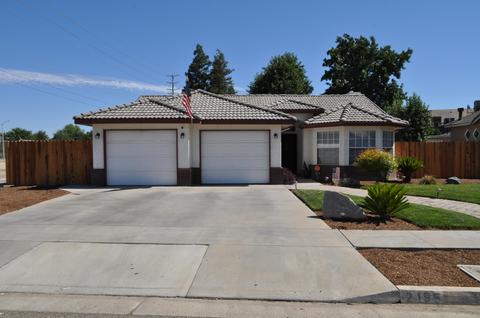 2195 E Alpine Ct, Tulare, CA 93274 photo 2