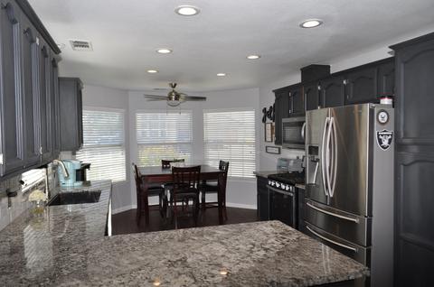 2195 E Alpine Ct, Tulare, CA 93274 photo 22