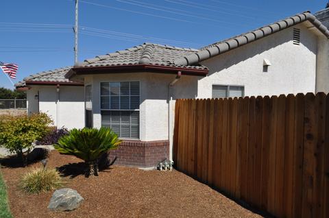 2195 E Alpine Ct, Tulare, CA 93274 photo 6