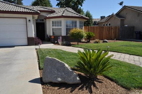 2195 E Alpine Ct, Tulare, CA 93274 photo 4