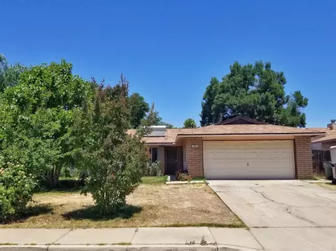 960 Sterling Ave, Sanger, CA 93657 photo 1