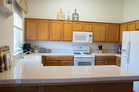 1658 Hawthorn St, Lemoore, CA 93245 photo 12