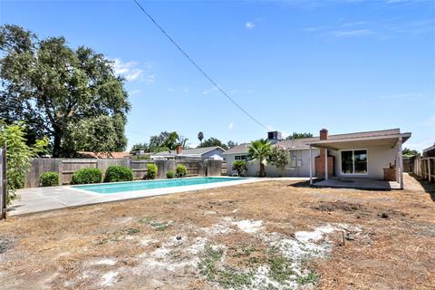 554 Lombardy Ln, Lemoore, CA 93245 photo 26