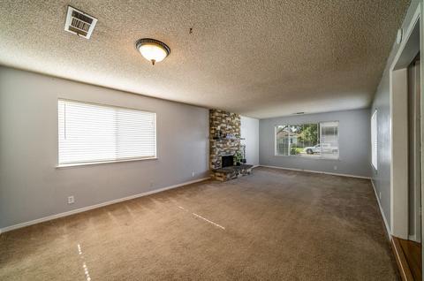 676 Tamarack Ln, Lemoore, CA 93245 photo 15