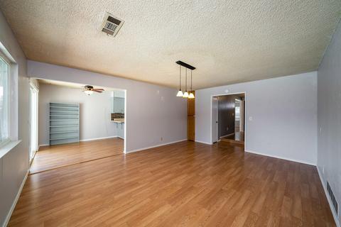 676 Tamarack Ln, Lemoore, CA 93245 photo 8