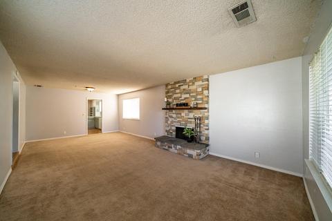 676 Tamarack Ln, Lemoore, CA 93245 photo 16