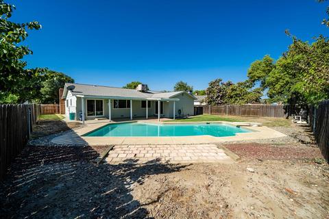 676 Tamarack Ln, Lemoore, CA 93245 photo 35