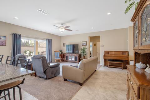 617 E Monte Verde Ave, Visalia, CA 93292 photo 9