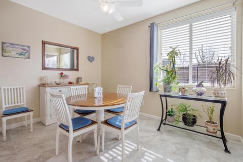 617 E Monte Verde Ave, Visalia, CA 93292 photo 15