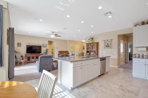 617 E Monte Verde Ave, Visalia, CA 93292 photo 10