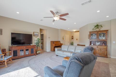 617 E Monte Verde Ave, Visalia, CA 93292 photo 8