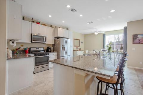 617 E Monte Verde Ave, Visalia, CA 93292 photo 12
