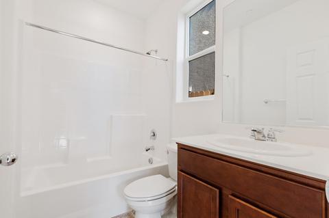 2940 E Mary Ave, Visalia, CA 93292 photo 6