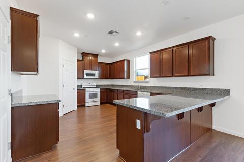 2940 E Mary Ave, Visalia, CA 93292 photo 11