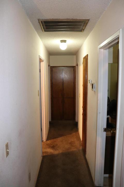 1704 E Bridger Ave, Tulare, CA 93274 photo 8
