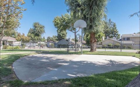 1510 E Vassar Dr, Visalia, CA 93292 photo 37
