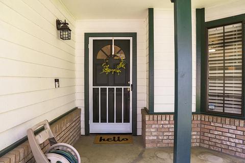 258 E Wilson Ave, Tulare, CA 93274 photo 5