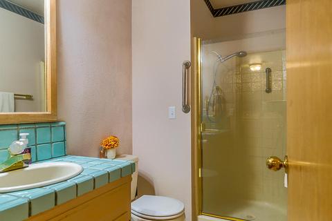 258 E Wilson Ave, Tulare, CA 93274 photo 22