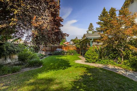 258 E Wilson Ave, Tulare, CA 93274 photo 39