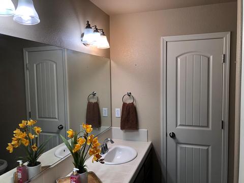 300 Seminole Way, Lemoore, CA 93245 photo 8