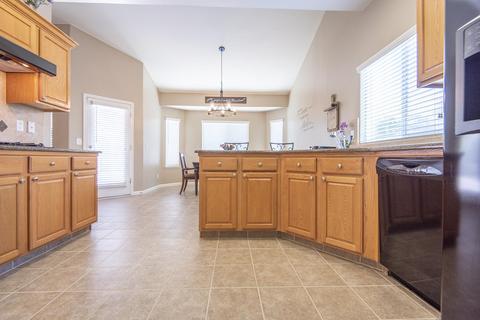 963 Tranquility Ct, Lemoore, CA 93245 photo 20