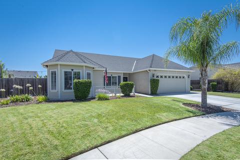 963 Tranquility Ct, Lemoore, CA 93245 photo 2