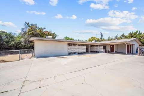 748 E Kaweah Ave, Visalia, CA 93292 photo 3