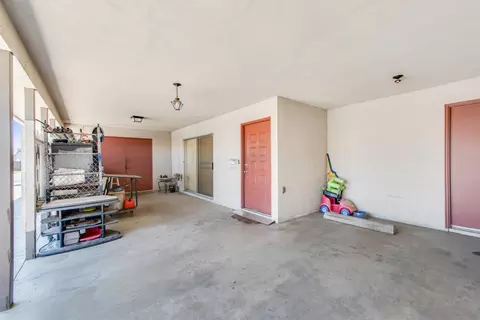 748 E Kaweah Ave, Visalia, CA 93292 photo 6