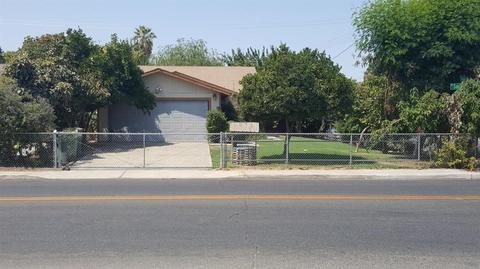 423 E Douglas Ave, Visalia, CA 93291 photo 1