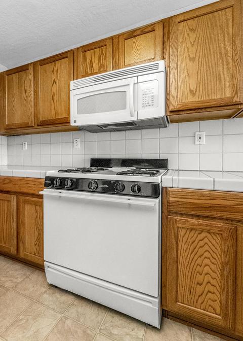2415 E Chestnut Ct, Visalia, CA 93292 photo 10