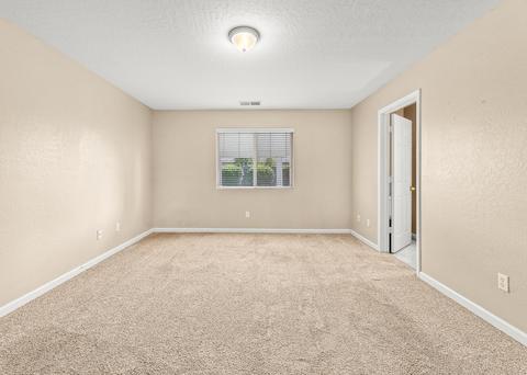 2415 E Chestnut Ct, Visalia, CA 93292 photo 13