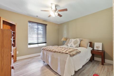 2624 E Mary Ave, Visalia, CA 93292 photo 21