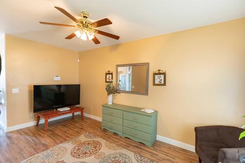 4321 E Laurel Ave, Visalia, CA 93292 photo 10