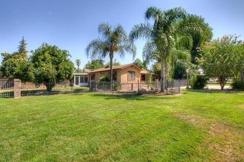 2138 E Westcott Ave, Visalia, CA 93292 photo 3