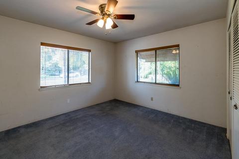 2138 E Westcott Ave, Visalia, CA 93292 photo 14