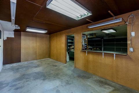 2138 E Westcott Ave, Visalia, CA 93292 photo 28