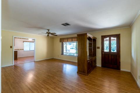 2138 E Westcott Ave, Visalia, CA 93292 photo 7