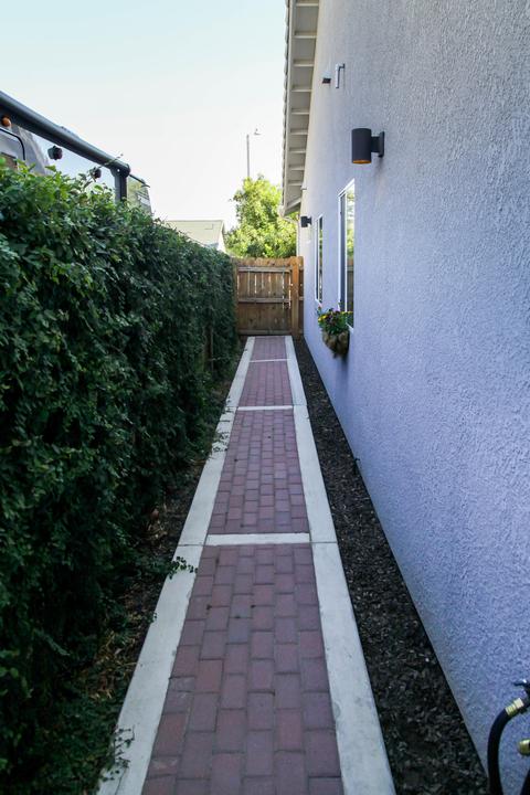 1912 E Walnut Ave, Tulare, CA 93274 photo 47