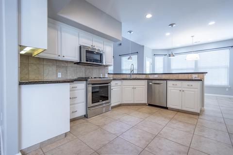 3448 E Howard Ct, Visalia, CA 93292 photo 14