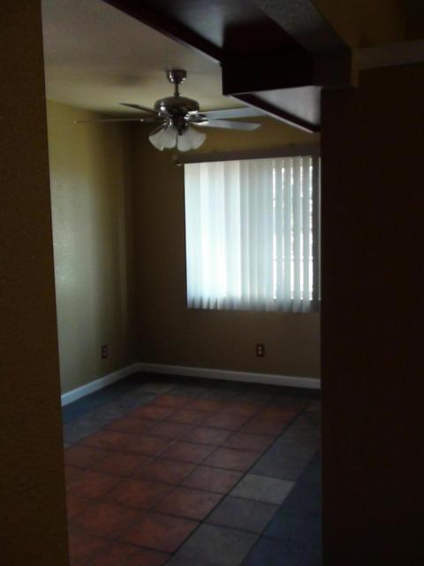 106 E Walnut Ave, Visalia, CA 93277 photo 17