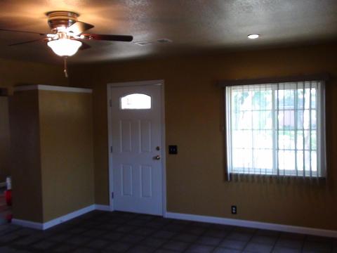 106 E Walnut Ave, Visalia, CA 93277 photo 10