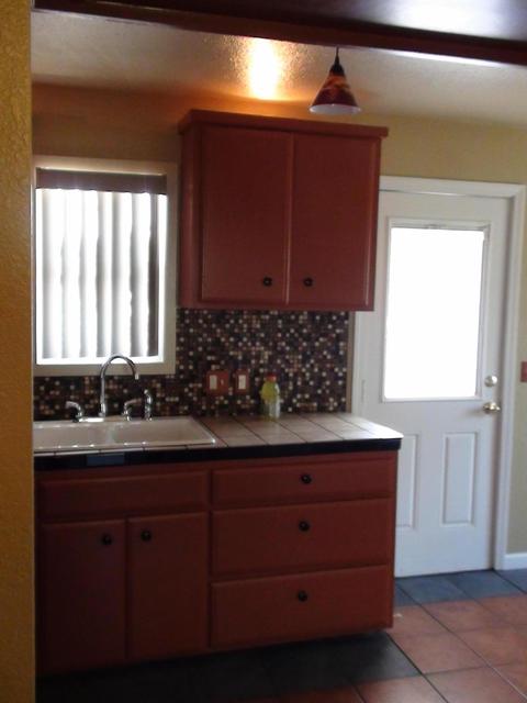106 E Walnut Ave, Visalia, CA 93277 photo 7