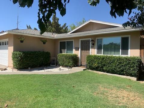 101 N Olive St, Lemoore, CA 93245 photo 2