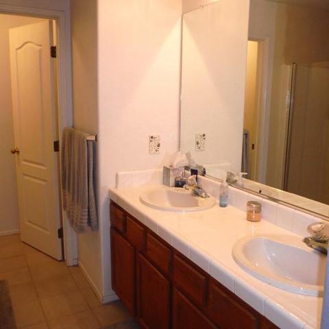 1452 Monarch Dr, Lemoore, CA 93245 photo 12