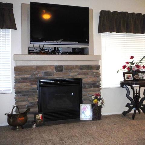 1452 Monarch Dr, Lemoore, CA 93245 photo 4