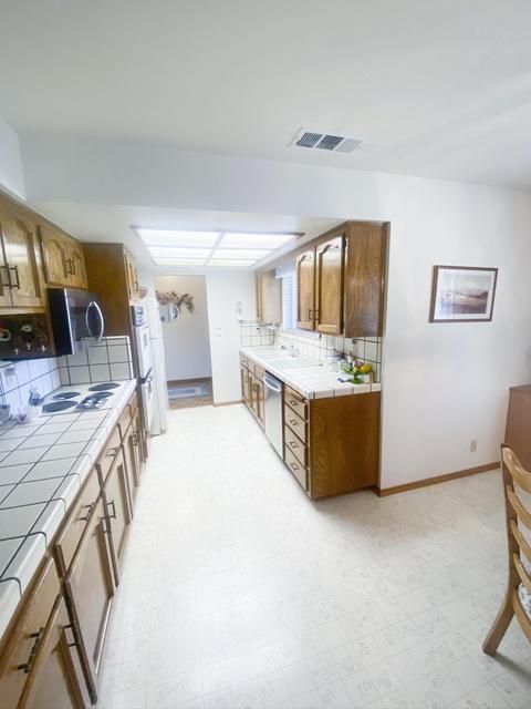 1603 E Avila Dr, Tulare, CA 93274 photo 11