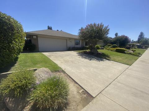 1603 E Avila Dr, Tulare, CA 93274 photo 3
