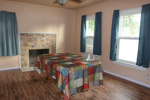 329 W Palm St, Exeter, CA 93221 photo 4