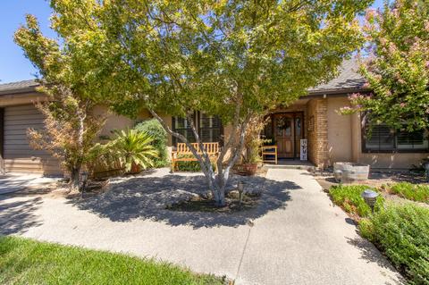 3048 E Sycamore Ave, Visalia, CA 93292 photo 2