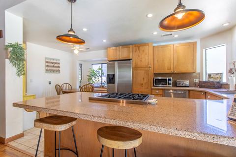 3048 E Sycamore Ave, Visalia, CA 93292 photo 7